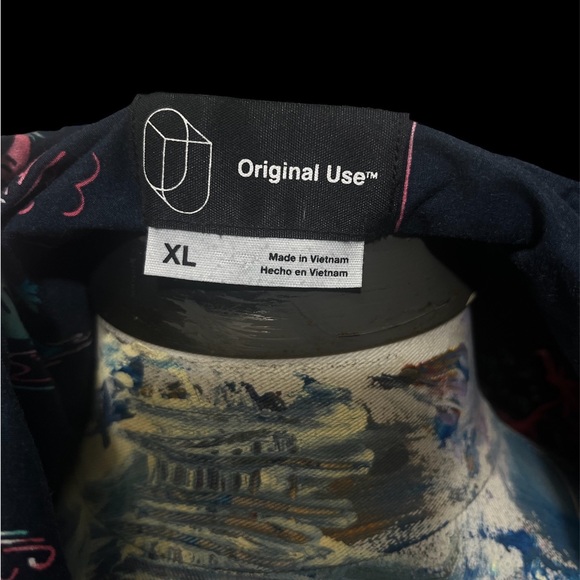 Original Use Volcano Shark Button Up Short sleeve Men’s Shirt. Size XL - Picture 7 of 7